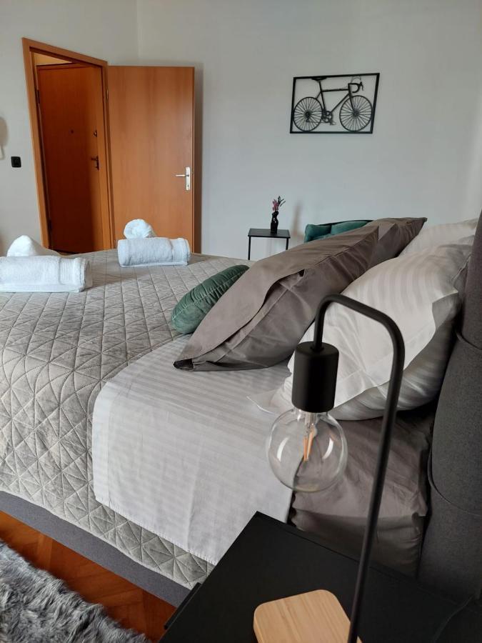 Studio Apartman Kiara Задар Екстериор снимка